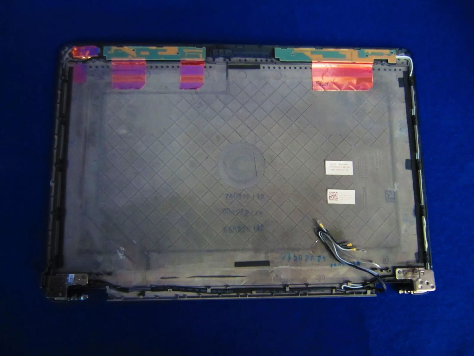 DELL LATITUDE 5450 14" LCD BACK COVER W/ HINGES 84N2K 084N2K GRADE B - Honeybee-Technologies